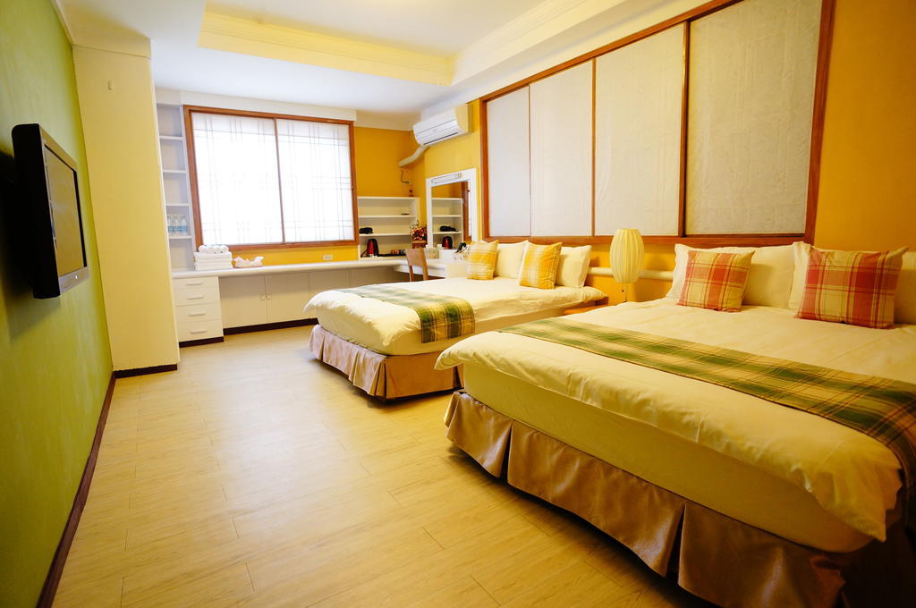 New York B&B Kota Hualien Bagian luar foto
