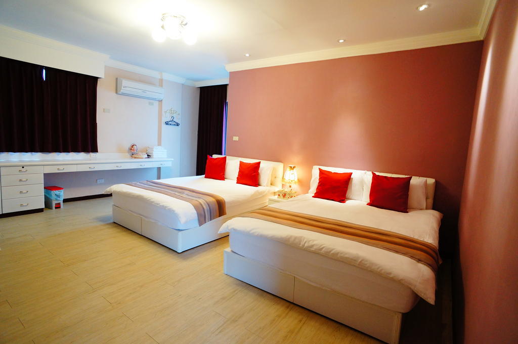 New York B&B Kota Hualien Bagian luar foto