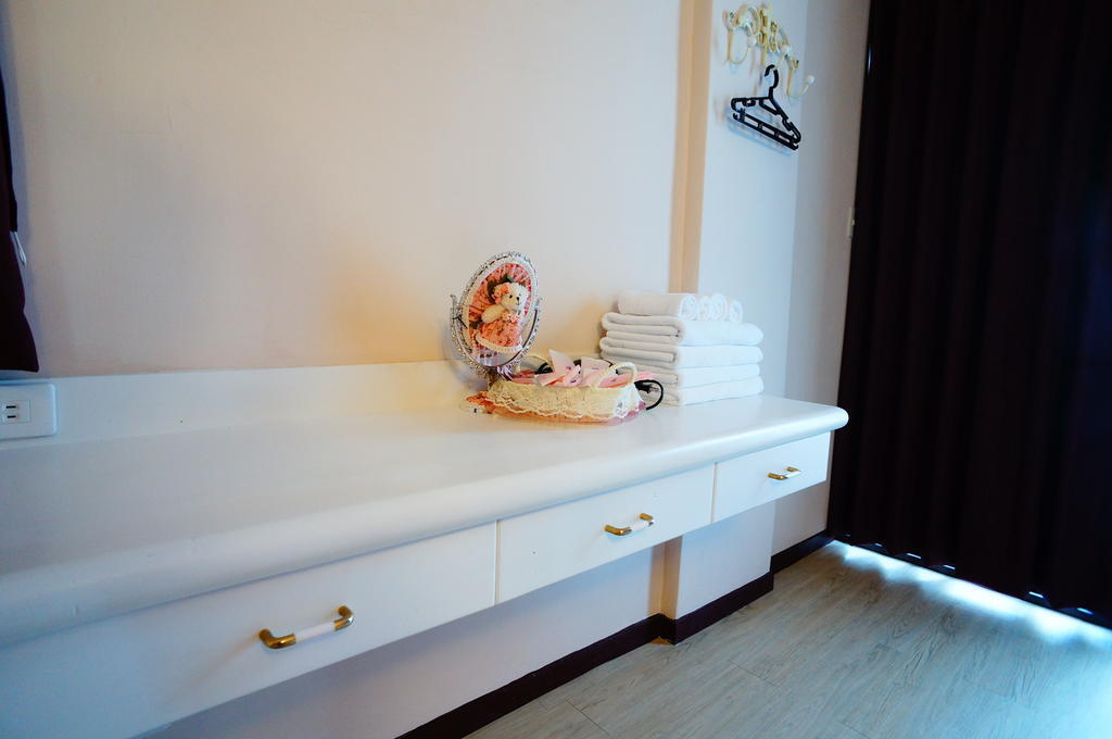 New York B&B Kota Hualien Bagian luar foto
