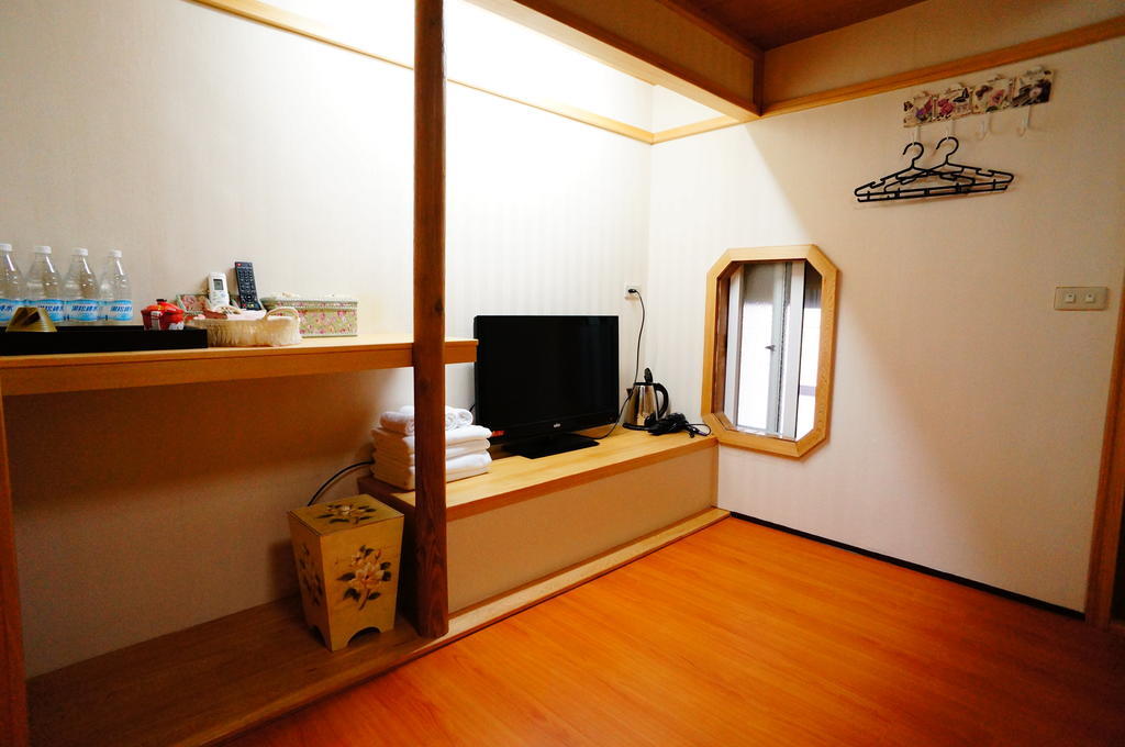 New York B&B Kota Hualien Bagian luar foto