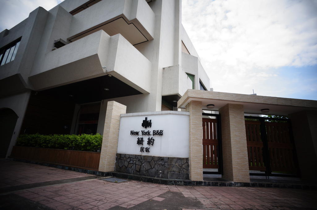 New York B&B Kota Hualien Bagian luar foto