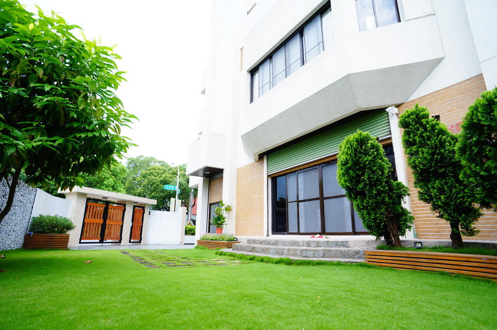 New York B&B Kota Hualien Bagian luar foto