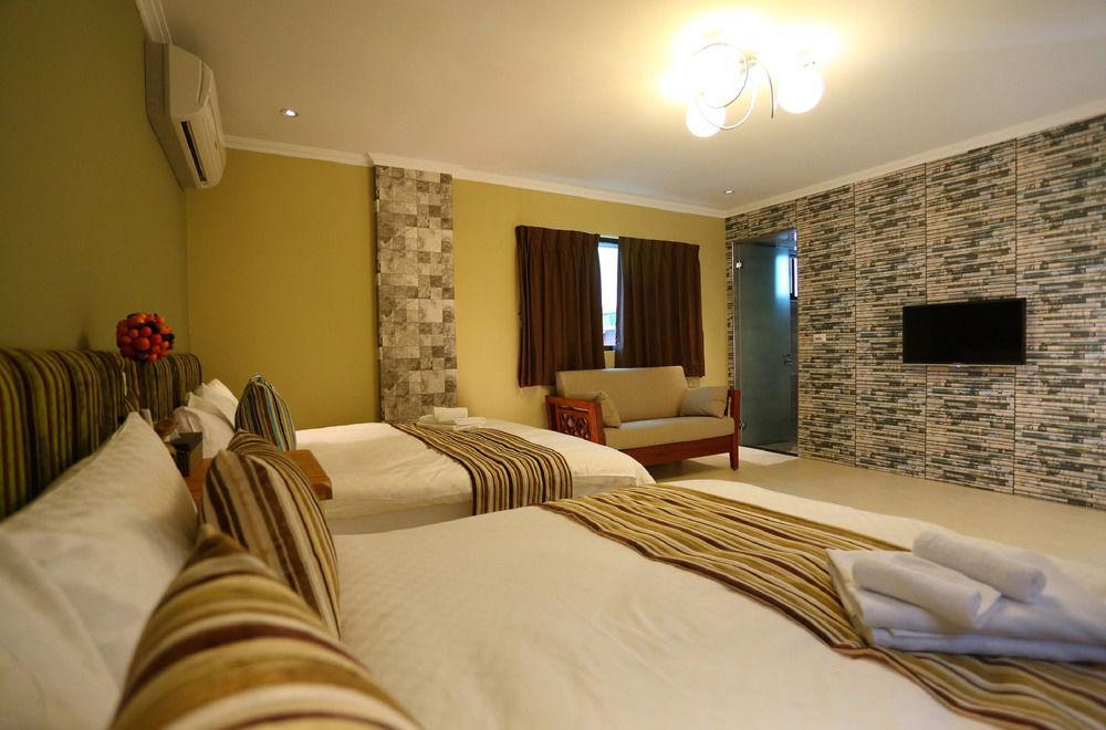 New York B&B Kota Hualien Bagian luar foto