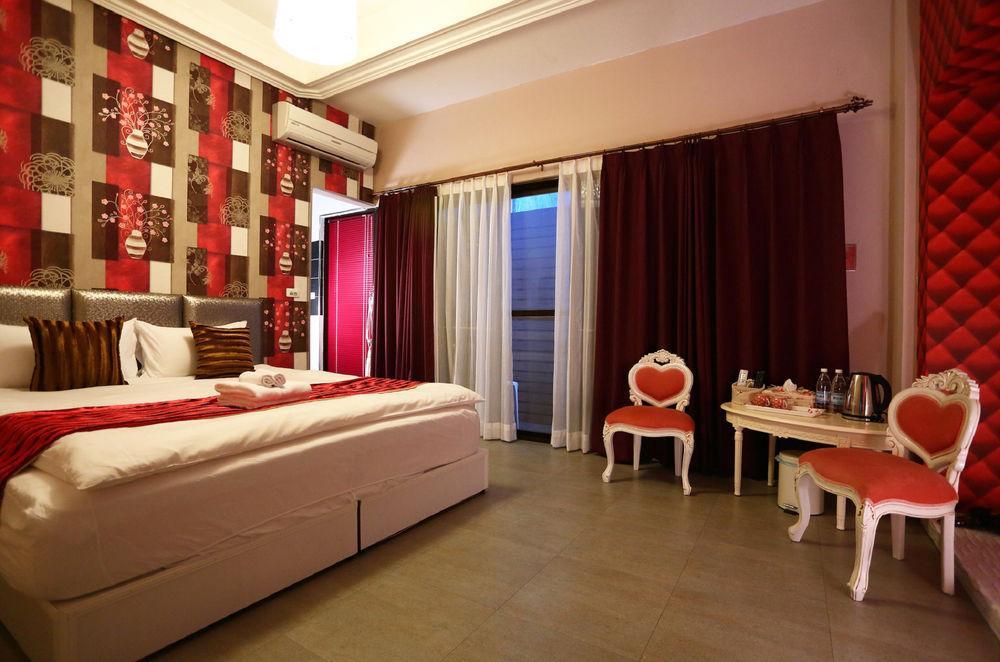 New York B&B Kota Hualien Bagian luar foto